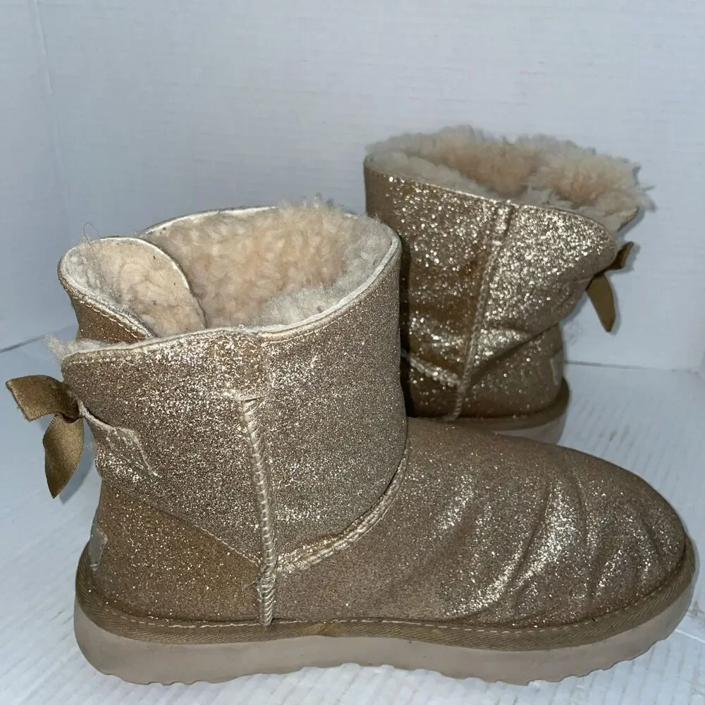 UGG Boots Women's Size 9 Gold Classic Short Bows Sparkle Shearling Mini Bailey - Picture 7 of 13